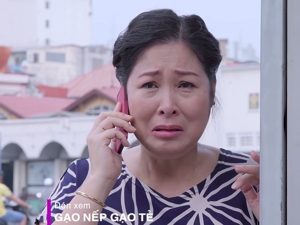 Phim Gạo nếp gạo tẻ tập 59: Bà Mai làm mất cháu ngoại ở chợ, Hân bị ông Vương đuổi ra khỏi nhà