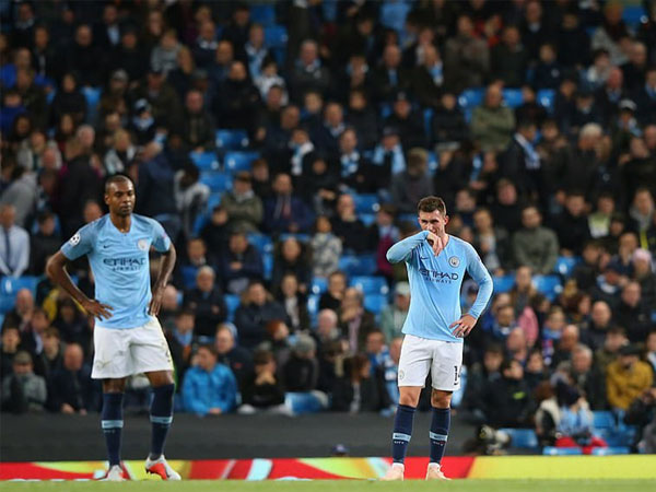 Man City chịu trận thua đáng xấu hổ khi ra quân tại Champions League