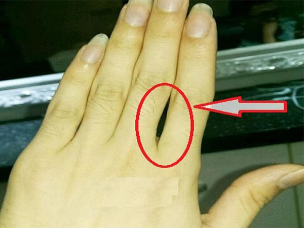 Chỉ cần nhìn vào kẽ hở bàn tay, sẽ biết ngay tương lai giàu sang hay túng thiếu