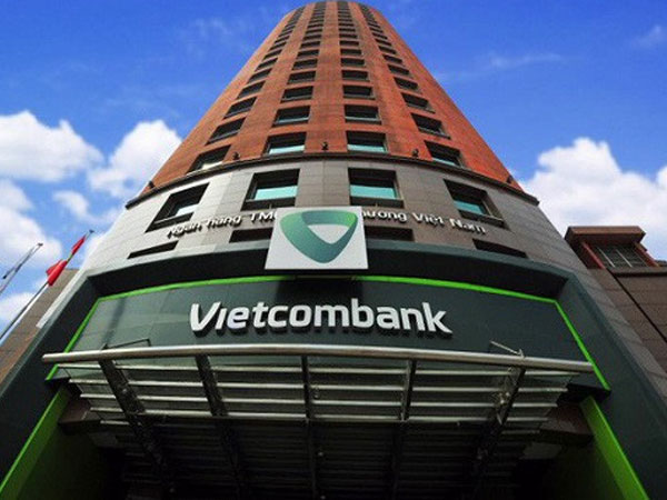 Bảo lãnh nhiều dự án condotel, 'sức khỏe' của Vietcombank bị 'đe dọa'?