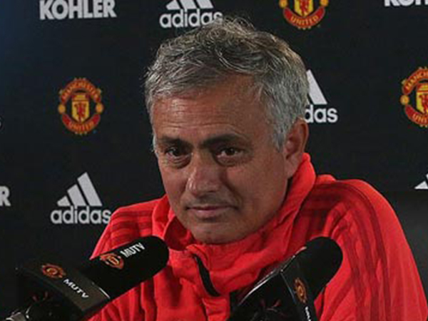 M.U và Man City dẫn đầu nhóm đòi trở lại lịch chuyển nhượng cũ