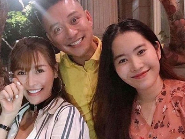 Ca sĩ Tuấn Hưng bị cư dân mạng 'ném đá' khi đăng tải ảnh trên trang cá nhân Face Book