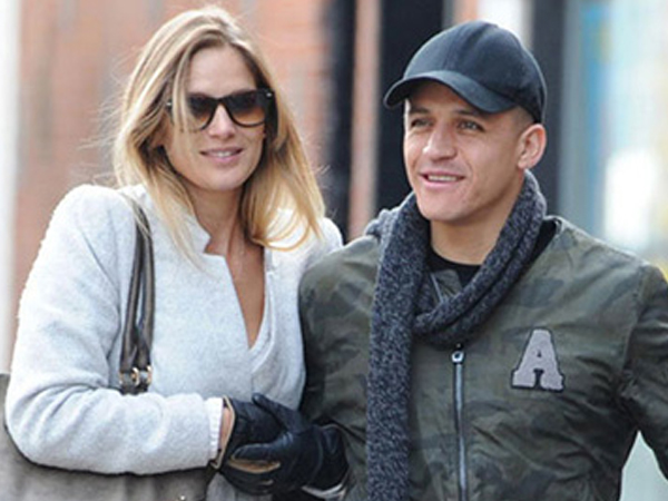 Alexis Sanchez: Mất bồ, mất luôn phong độ