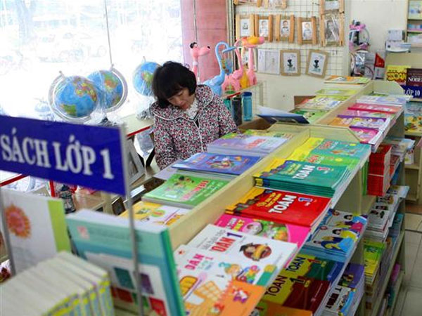 Bộ GD-ĐT kêu gọi các trường không cho học sinh viết vào SGK
