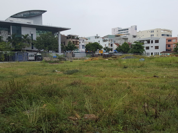 Cần áp thuế nặng với chủ đầu tư để đất hoang