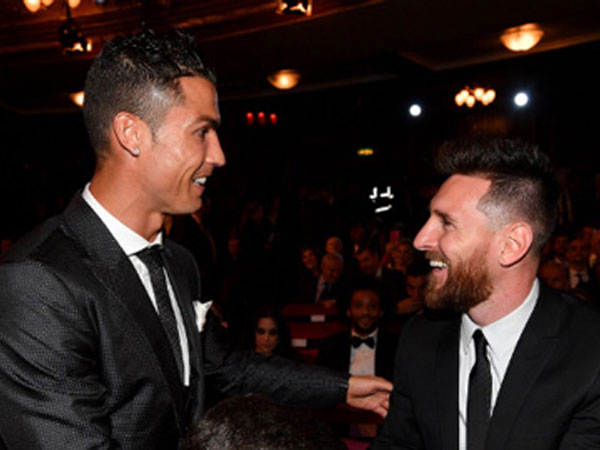 Messi và Ronaldo bị 'ném đá' vì không tham dự lễ trao The Best 2018
