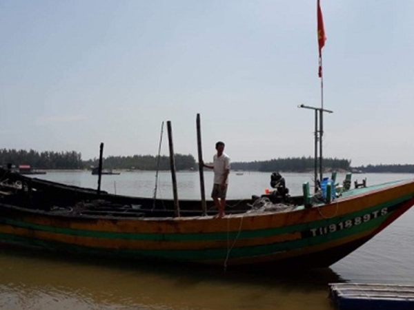 Thanh Hóa: Hai tàu cá của ngư dân bất ngờ bốc cháy, thiệt hại trên 1 tỷ đồng