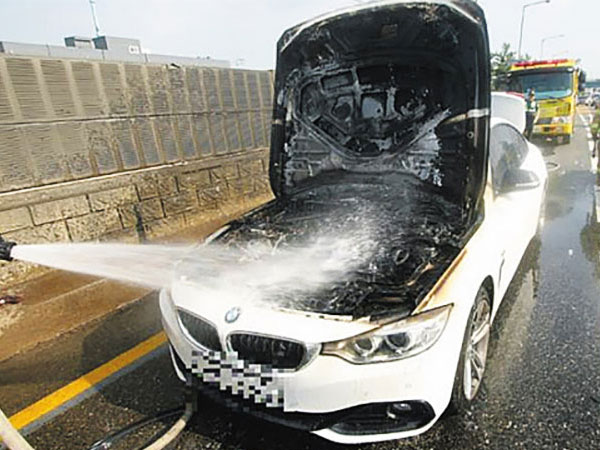 BMW thu hồi hơn 7.800 ô tô lỗi