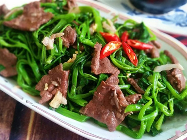 Rước họa vào thân khi ăn rau muống không đúng cách