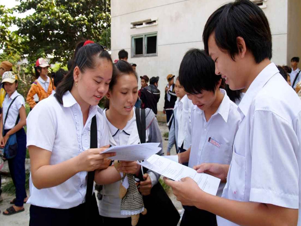 Có tiếp tục kỳ thi '2 trong 1'?