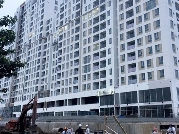 Cư dân Opal Riverside tố bị bảo vệ đánh gãy sống mũi