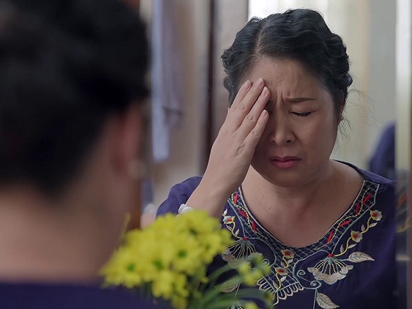 Gạo nếp gạo tẻ tập 63: Bị mẹ chồng 'gài bẫy', bà Mai bỏ nhà ra đi vì ngỡ mình bị bệnh nan y