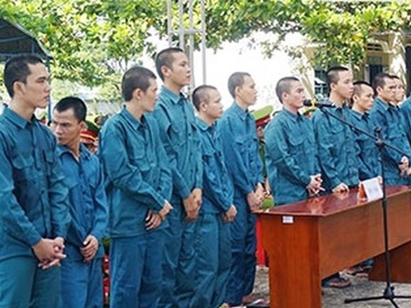 Phạt tù 15 đối tượng 'gây rối trật tự' tại Bình Thuận