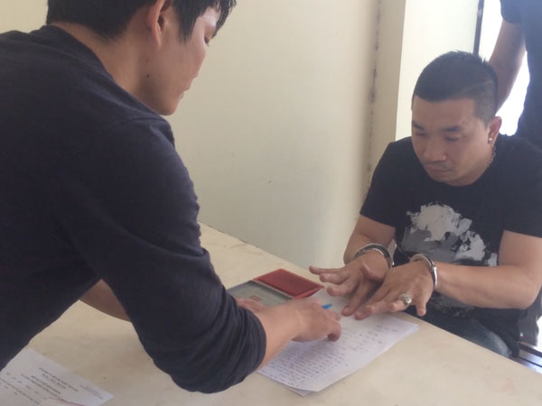 Quá khứ 'oai hùng' và tương lai mù mịt của ông trùm ma túy với hàng tá gái đẹp vây quanh