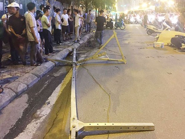 Khởi tố vụ thanh sắt rơi từ công trình cao tầng khiến bà mẹ đơn thân tử vong trên đường Lê Văn Lương
