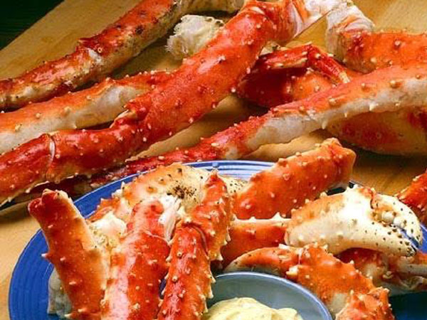 Cua Cà Mau đấu với... cua hoàng đế Mỹ