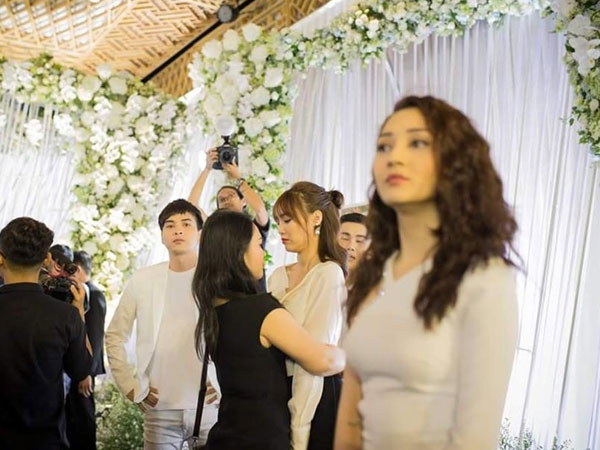 Hồ Quang Hiếu lên tiếng về 'hành động lạ' với Bảo Anh trong đám cưới Trường Giang