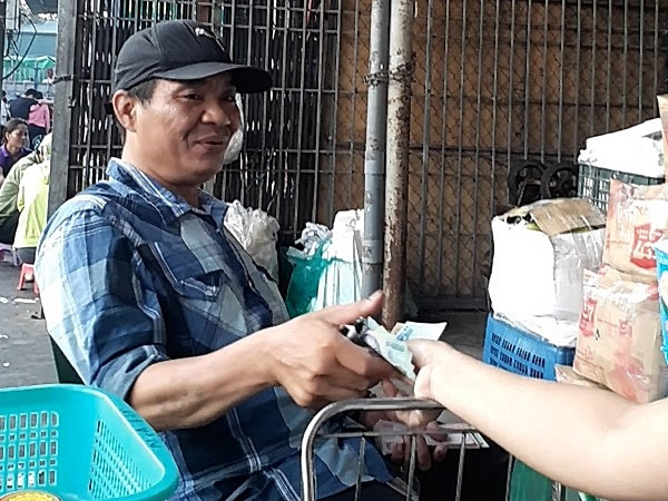 Khởi tố vụ 'bảo kê' công khai ở chợ Long Biên
