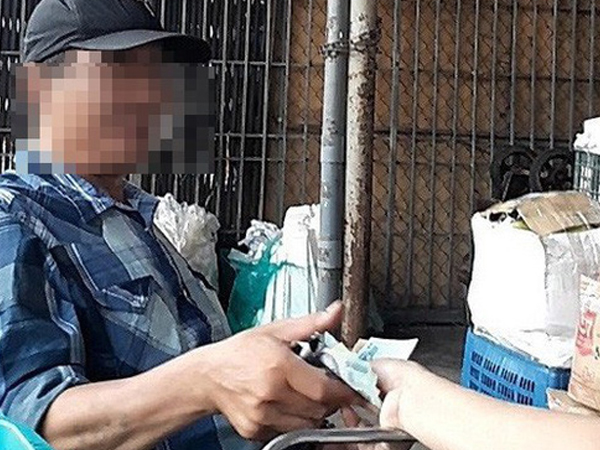 Nghi vấn 'bảo kê' tại chợ Long Biên: Tạm đình chỉ 1 Phó ban quản lý và 2 đội bốc xếp
