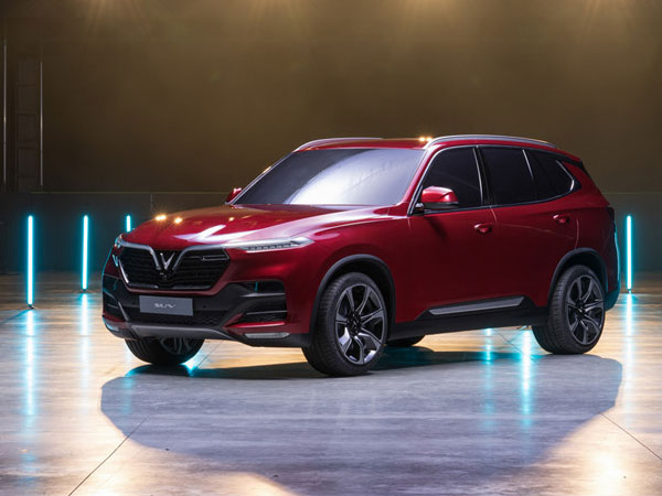 Chuyên gia Mỹ: 'Xe VinFast khó đối đầu BMW, Mercedes'
