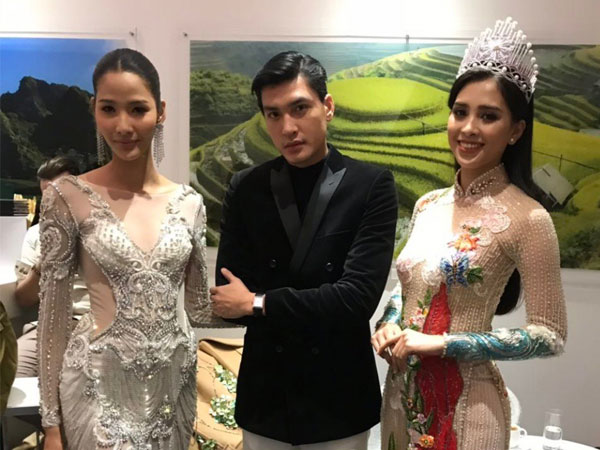 ĐỘC QUYỀN: Hé lộ hình ảnh đầu tiên của Hoa hậu Tiểu Vy, Hoàng Thùy và Quang Đại tại sự kiện ra mắt xe hơi VinFast