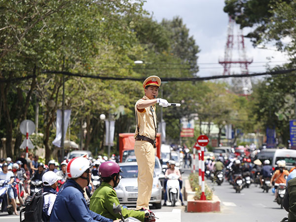 Đà Lạt: Lần đầu tiên thí điểm bục chỉ huy điều khiển giao thông