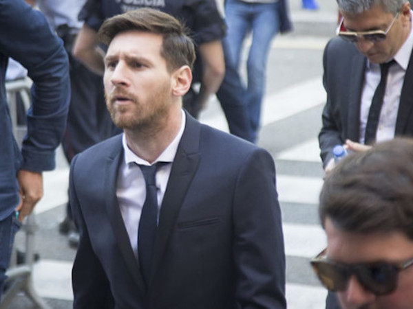 Messi bị tố dùng tiền quỹ từ thiện để gian lận tài chính