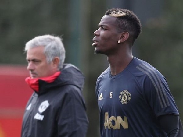 PSG theo đuổi Paul Pogba khi sự nghiệp ở Man United lung lay