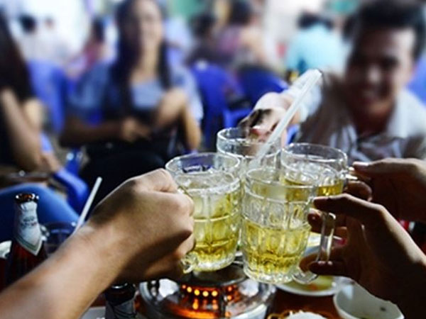 Ngao ngán vì chồng mải mê bạn bè, đến nỗi này thì tôi bất lực