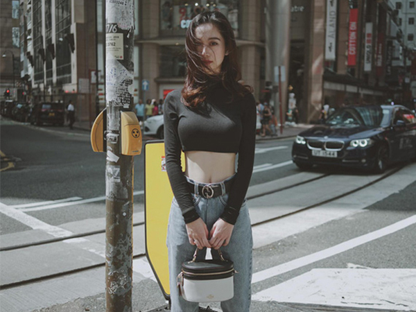 Sao Việt chọn áo crop-top tạo điểm nhấn cho street style