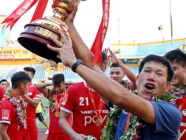 Viettel thuê HLV ngoại, mua nhiều tuyển thủ cho V.League 2019