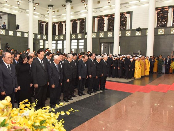 Chùm ảnh: Lãnh đạo Đảng, Nhà nước tiễn biệt nguyên Tổng Bí thư Đỗ Mười