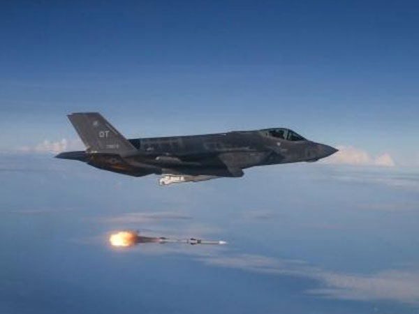 Báo Mỹ: S-300/400 chưa hoàn hảo để chặn đòn đánh của F-35