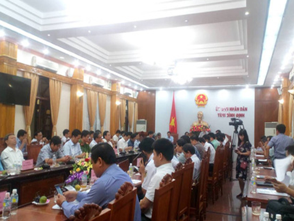 Bộ trưởng Bộ GTVT: Đóng cửa trạm thu phí nếu để đường hư hỏng
