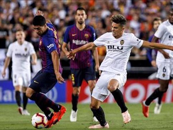 Valverde tức giận khi Barcelona cũng chẳng khá hơn Real Madrid