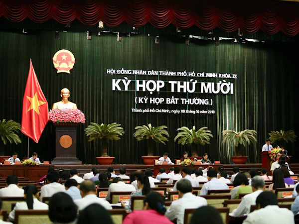 Người dân Thủ Thiêm nói về nhà hát hơn 1.500 tỷ đồng: 'Sao không xây bệnh viện nhi?'