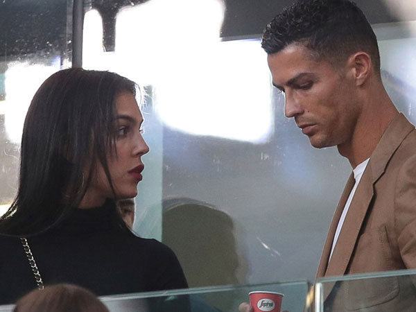 Ronaldo và màn mặc cả mua sự im lặng của Kathryn