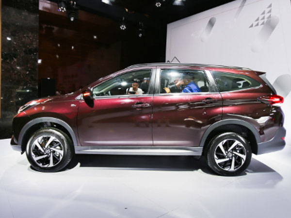 Xe nhập Thái Lan và Indonesia đều đặn về Việt Nam