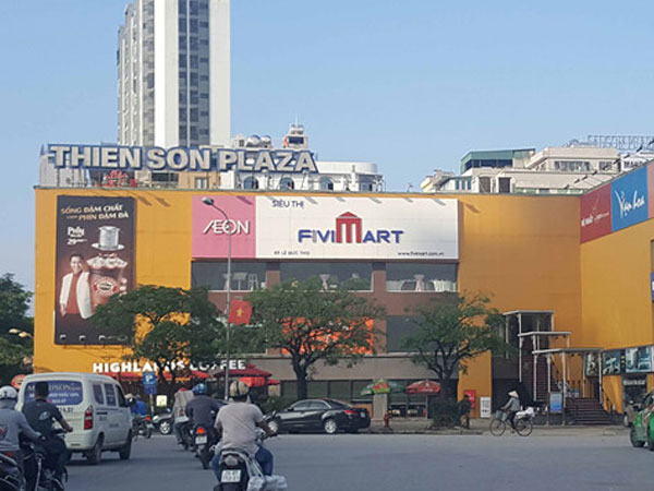 Bán lẻ Việt Nam: Kẻ lặng lẽ biến mất, người rầm rộ đầu tư