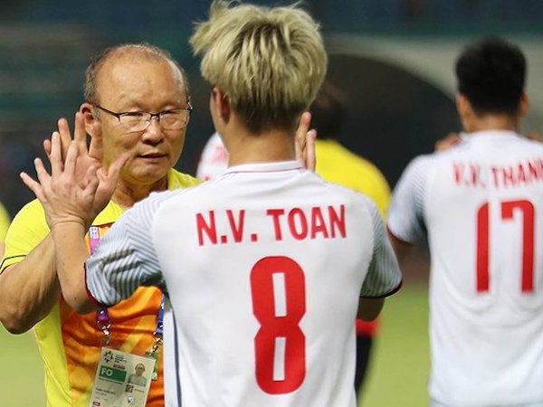 Ông Hải 'lơ': U23 Việt Nam thế, tuyển Việt Nam phải vô địch AFF Cup