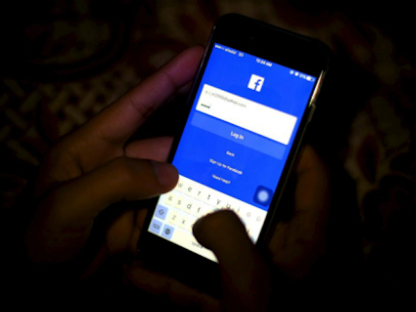 Tại sao không nên dùng Facebook đăng nhập trang web khác
