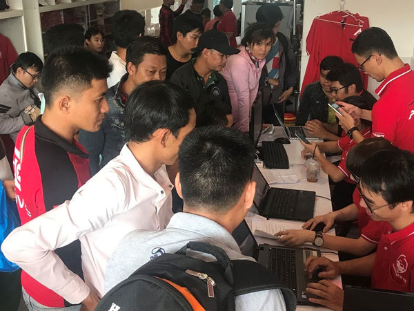 Aber tái xuất sau 2 tháng, tài xế Grab, Go-Viet lại chen chân đăng ký
