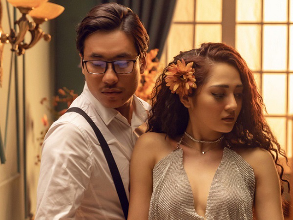 Bảo Anh biến thành búp bê nóng bỏng, giết Kiều Minh Tuấn vì 'thay lòng' trong MV mới