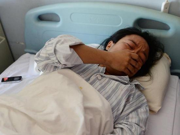 Cô gái 33 tuổi qua đời vì bị ung thư do mắc sai lầm khi chữa táo bón