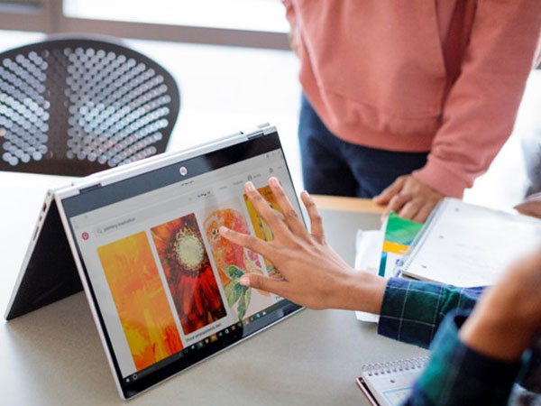 HP ra mắt laptop Pavilion x360 có khả năng xoay gập