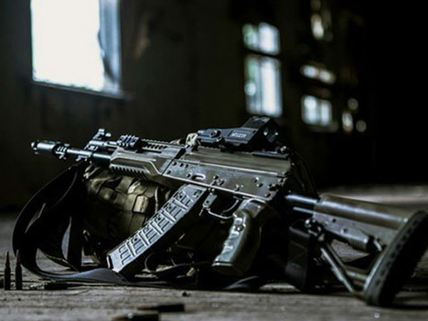 Nga giận dữ khi Mỹ dự định sản xuất AK-47
