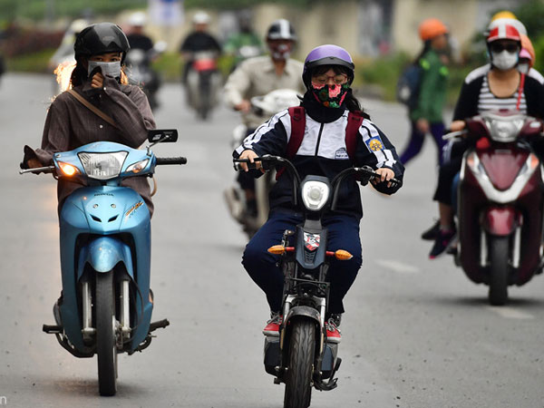 Phố phường Hà Nội lạnh như mùa đông