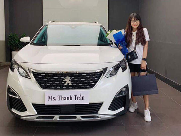 Thanh Trần khoe mua xe hơi tiền tỷ ở tuổi 21, tiết lộ từng bị đại gia gạ tình khi còn độc thân