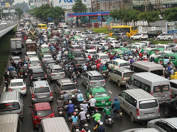 Lộ diện nhiều tuyến đường ‘giải cứu’ sân bay