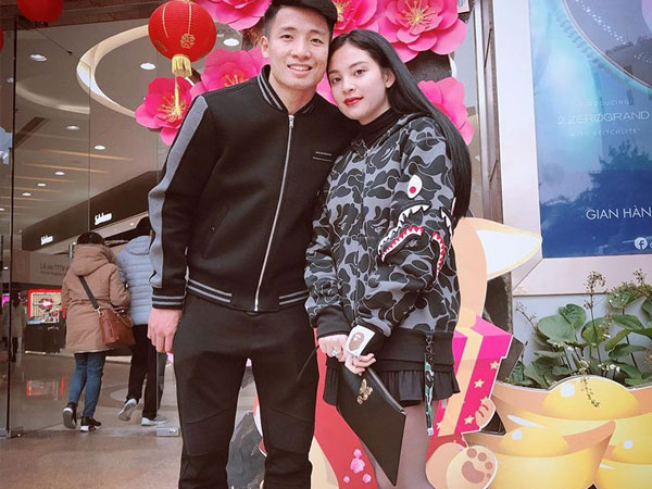 Em họ hậu vệ Bùi Tiến Dũng: Xinh đẹp, có cuộc sống sang chảnh không thua gì Rich Kid